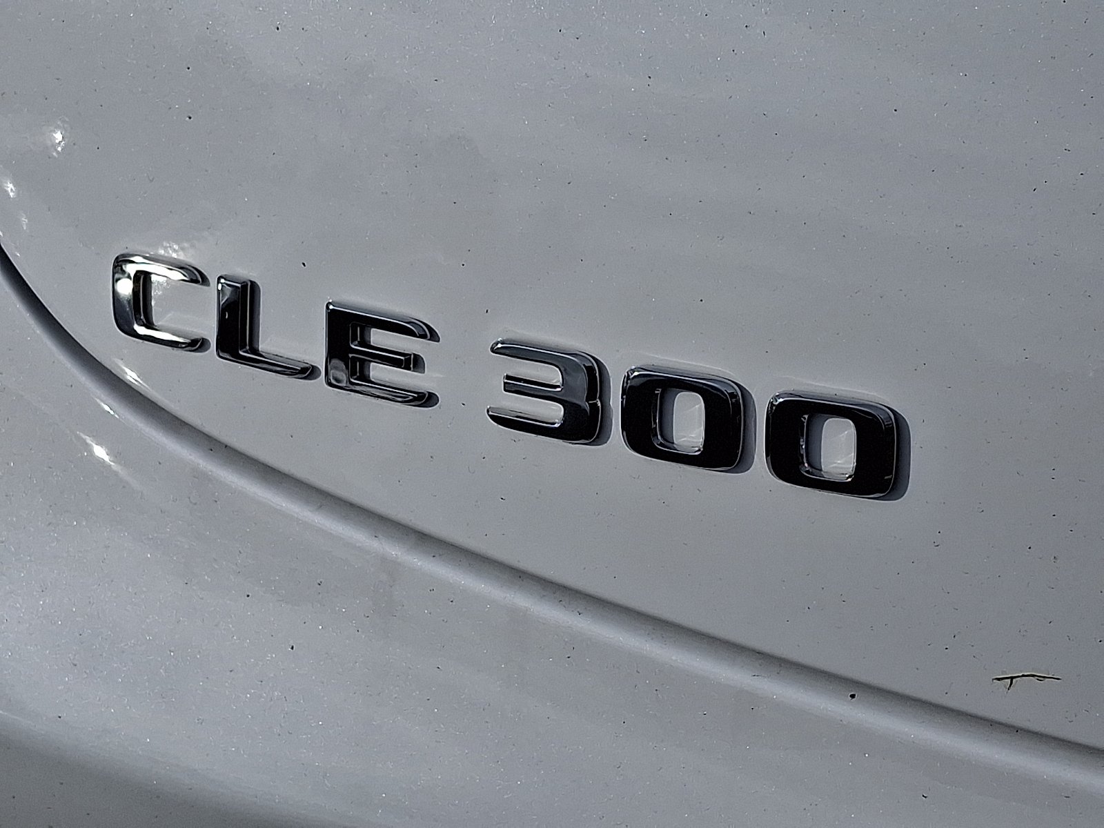 New 2026 MANUFAKTUR Moonlight White Metallic Mercedes-Benz CLE 300 image 18