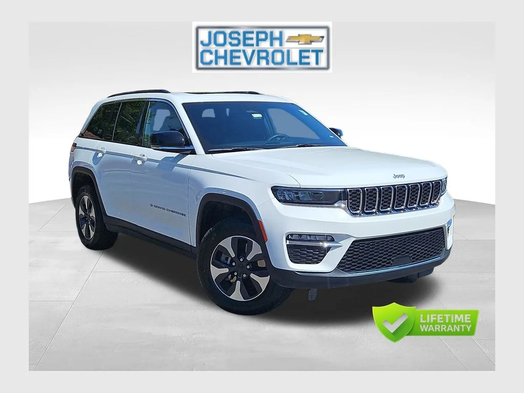 Used 2024 White Jeep 4xe image 1