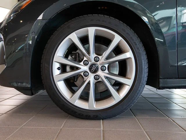 Used 2025 Gray Audi 40 Premium image 9
