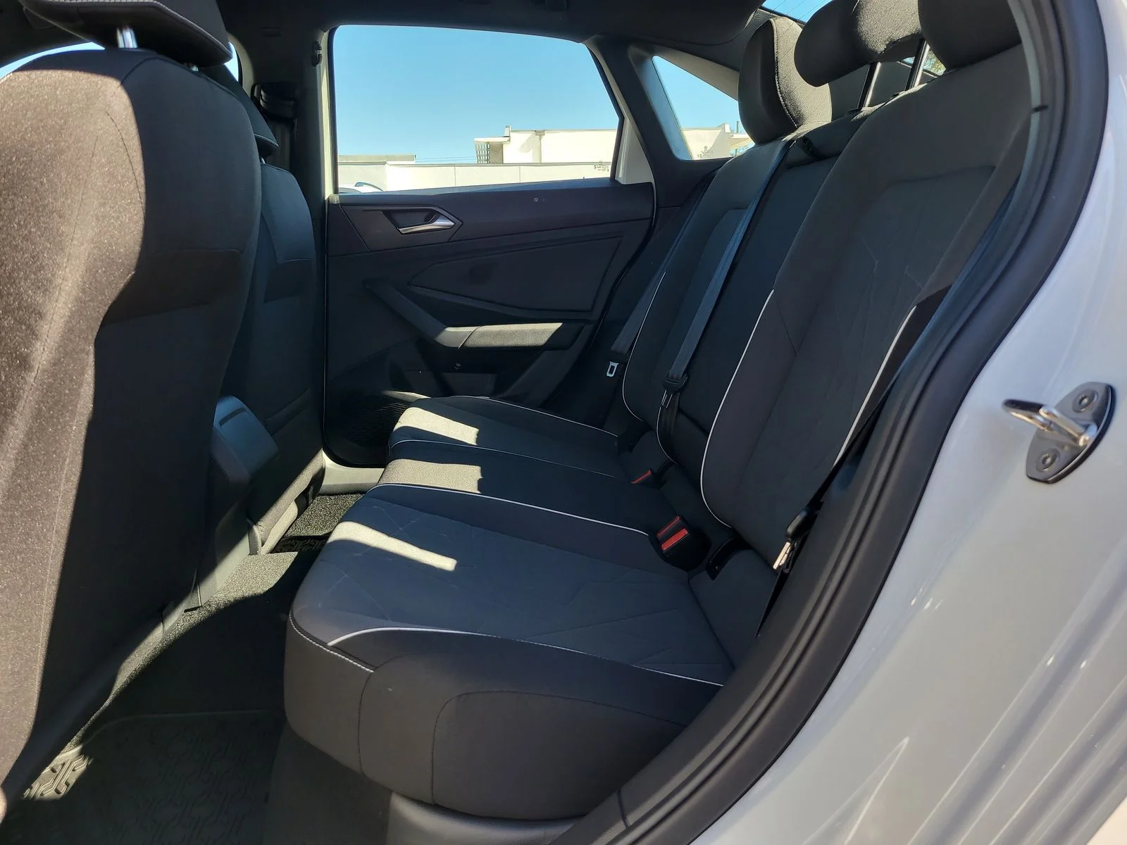 New 2026 Pure White Volkswagen 1.5T Sport image 12