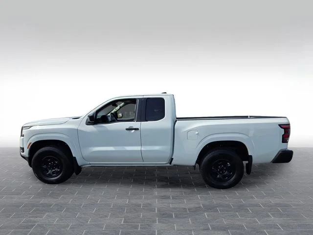 Used 2025 White Nissan S image 4