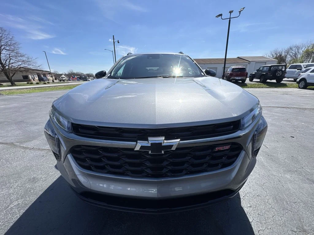 Used 2025 Gray Chevrolet 2RS image 27