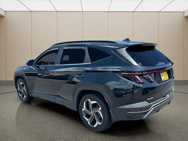 Used 2022 Black Hyundai SEL image 4