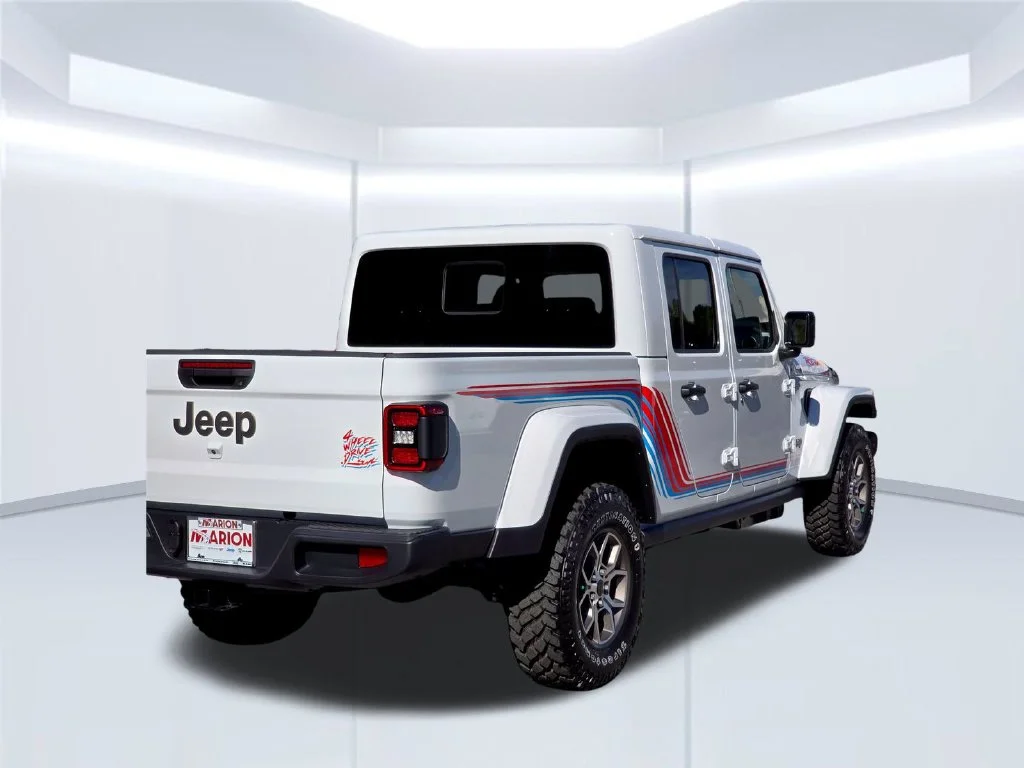 New 2026 White/off-white Jeep Sport image 40