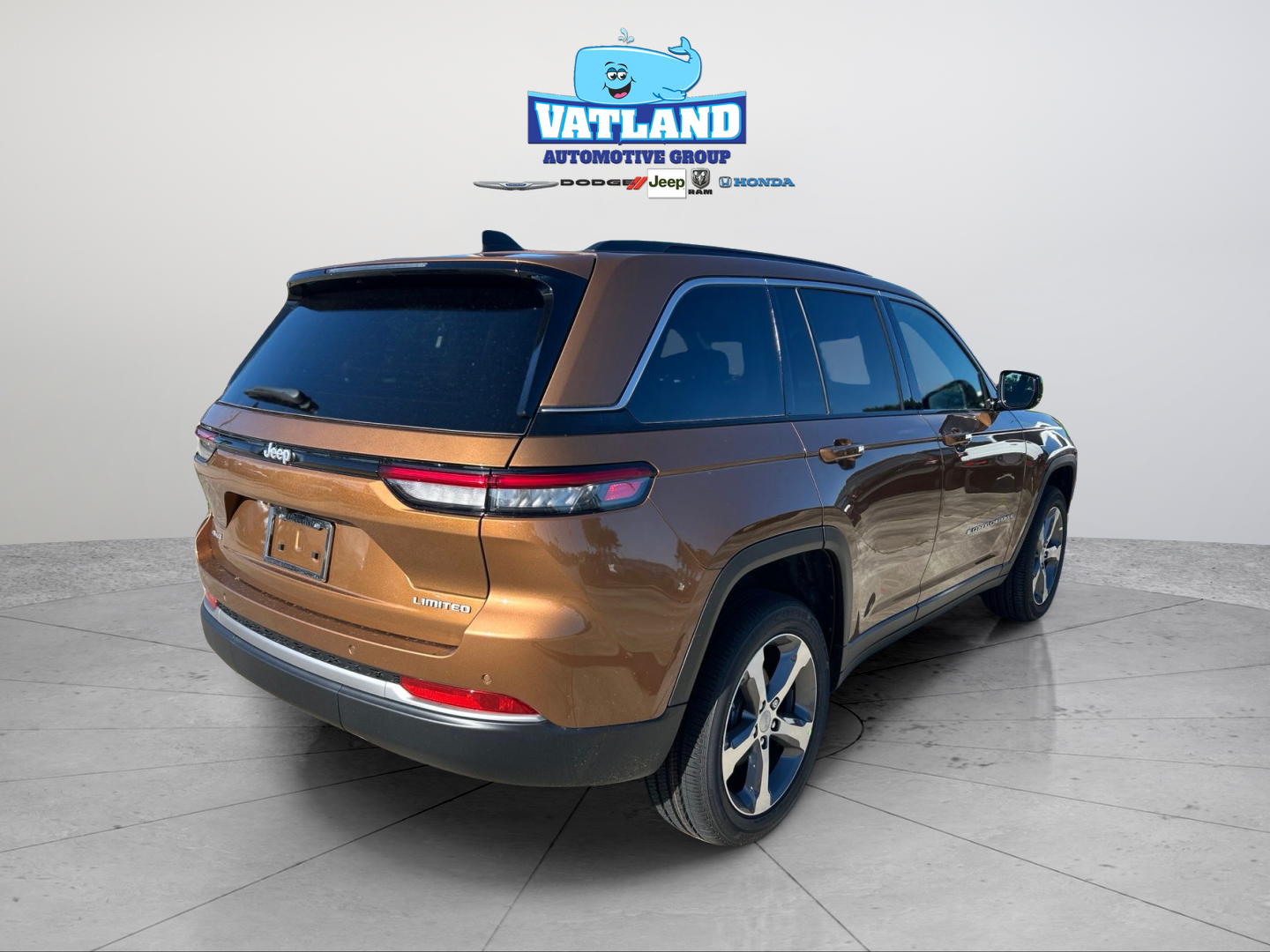 New 2026 Copper Shino Metallic Clear-Coat Exterior Paint Jeep Limited image 5