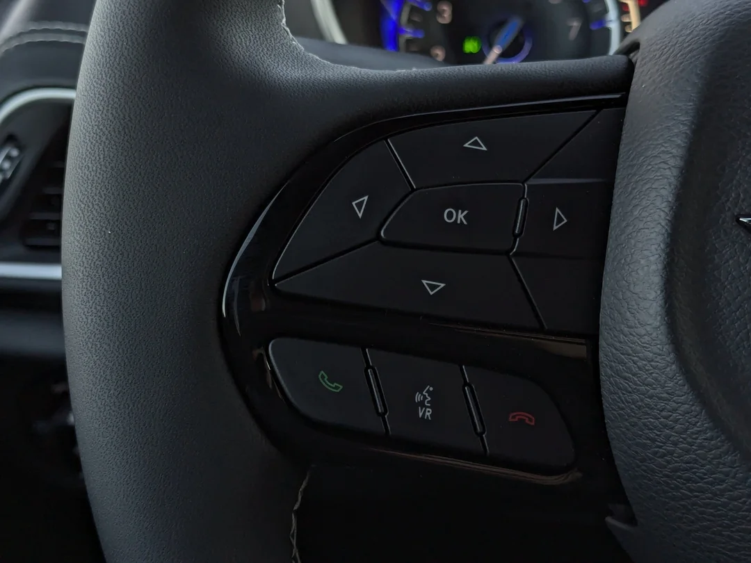 New 2026 Black Chrysler Select - - FWD - Panoramic Sunroof - Power Sliding Doors - S App Pkge & More! image 17