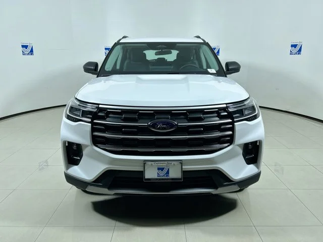 New 2026 STAR WHITE Ford Active RWD image 16