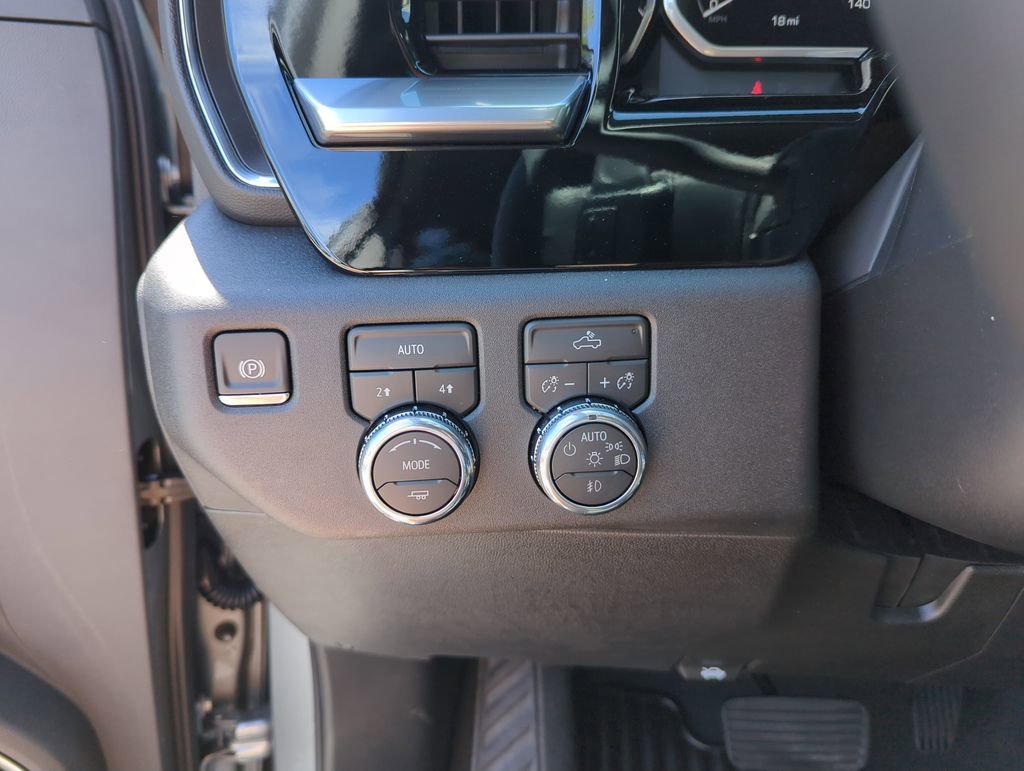New 2026 Sterling Metallic GMC Elevation image 19