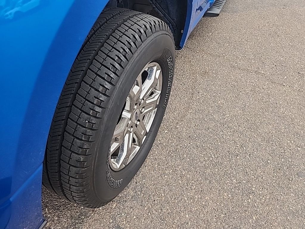 Used 2020 Blue Ford XL image 15
