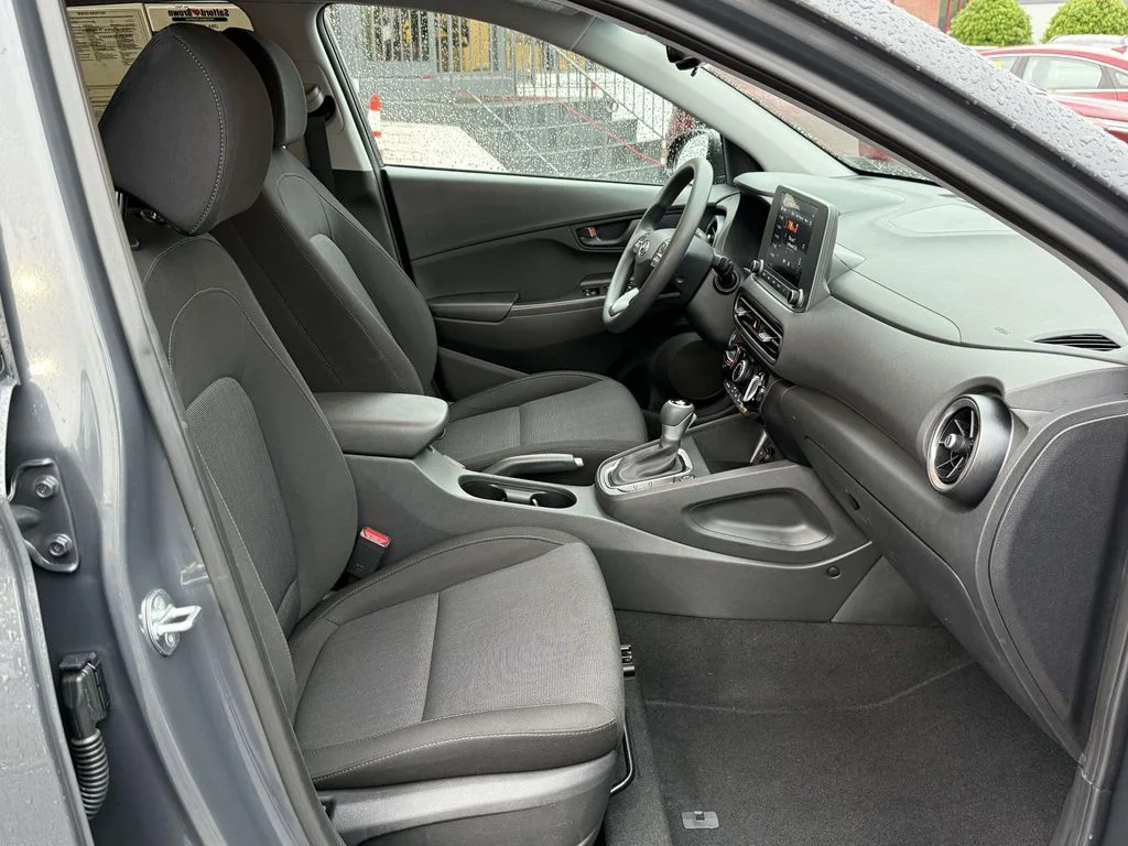 Used 2023 Gray Hyundai SEL image 15