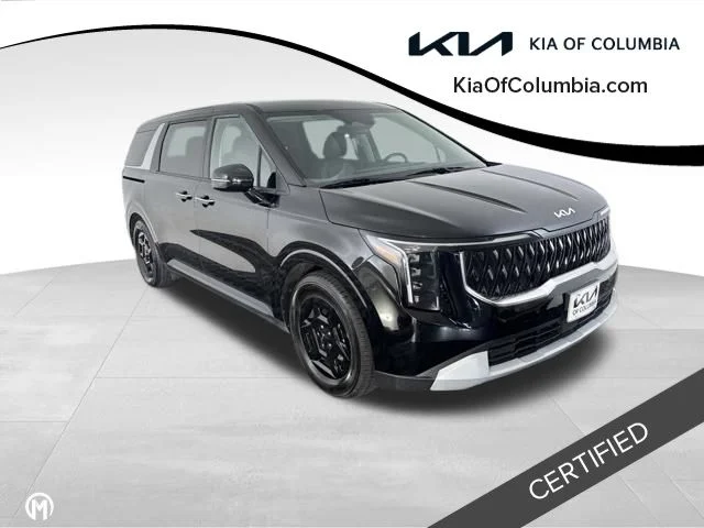 Used 2025 Black Kia LXS image 1
