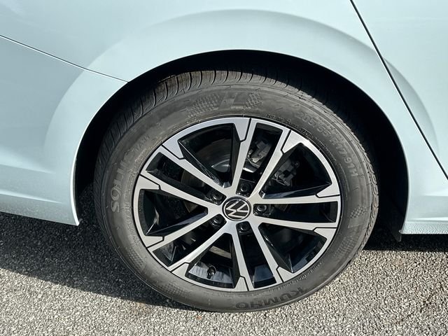 New 2026 Gray Volkswagen 1.5T Sport image 17