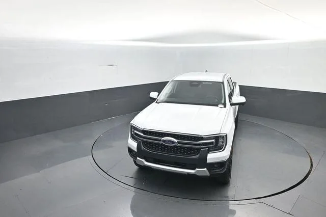 New 2026 Oxford White Ford Lariat® image 25