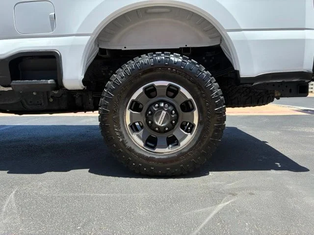 Used 2024 Oxford White Ford XLT image 17