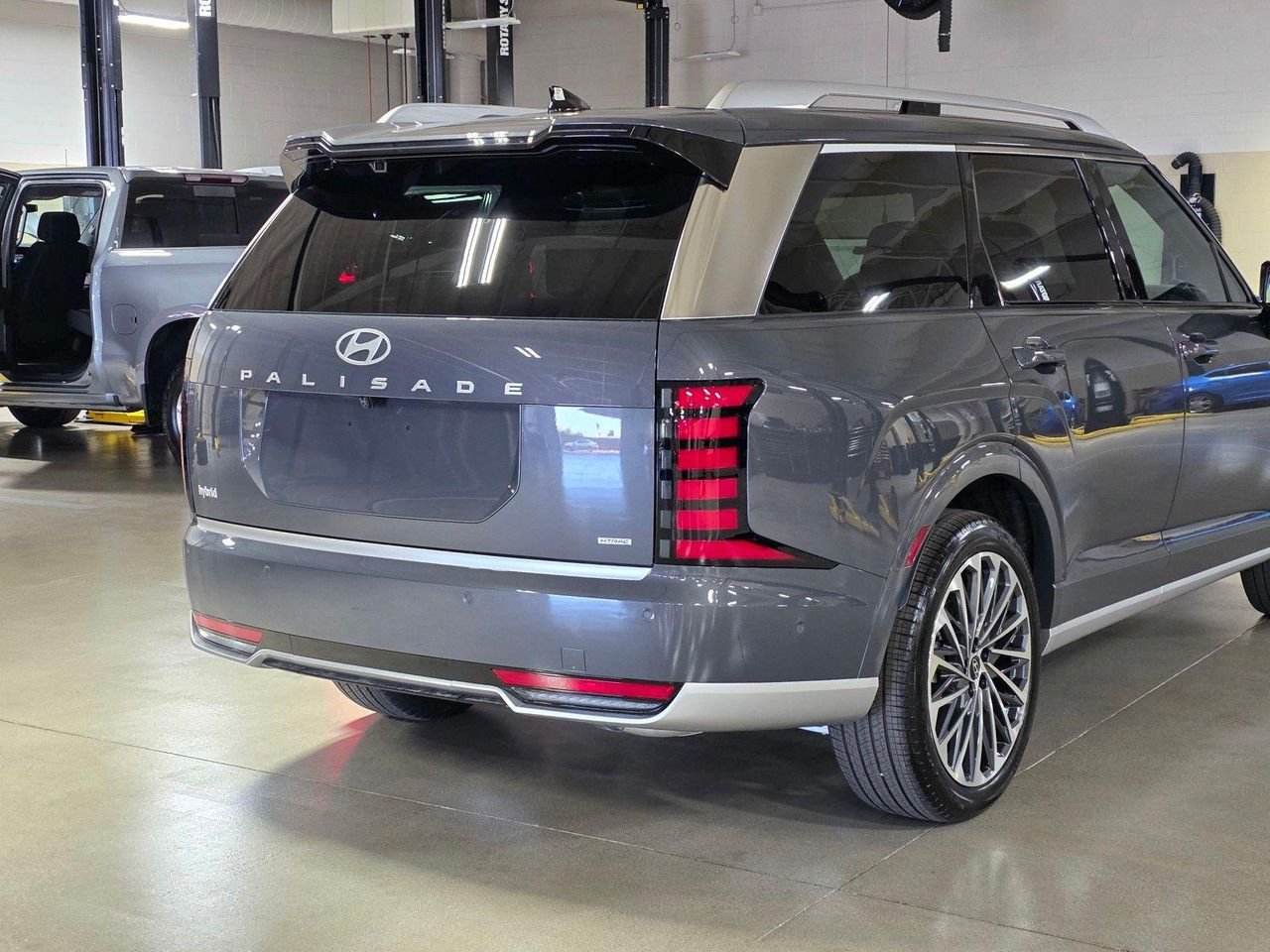 New 2026 Ecotronic Gray Pearl Hyundai Calligraphy image 11