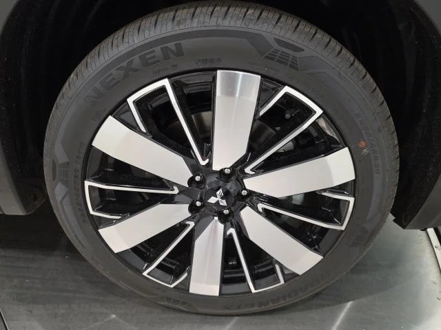 2026 Mitsubishi Outlander SE - Photo 23