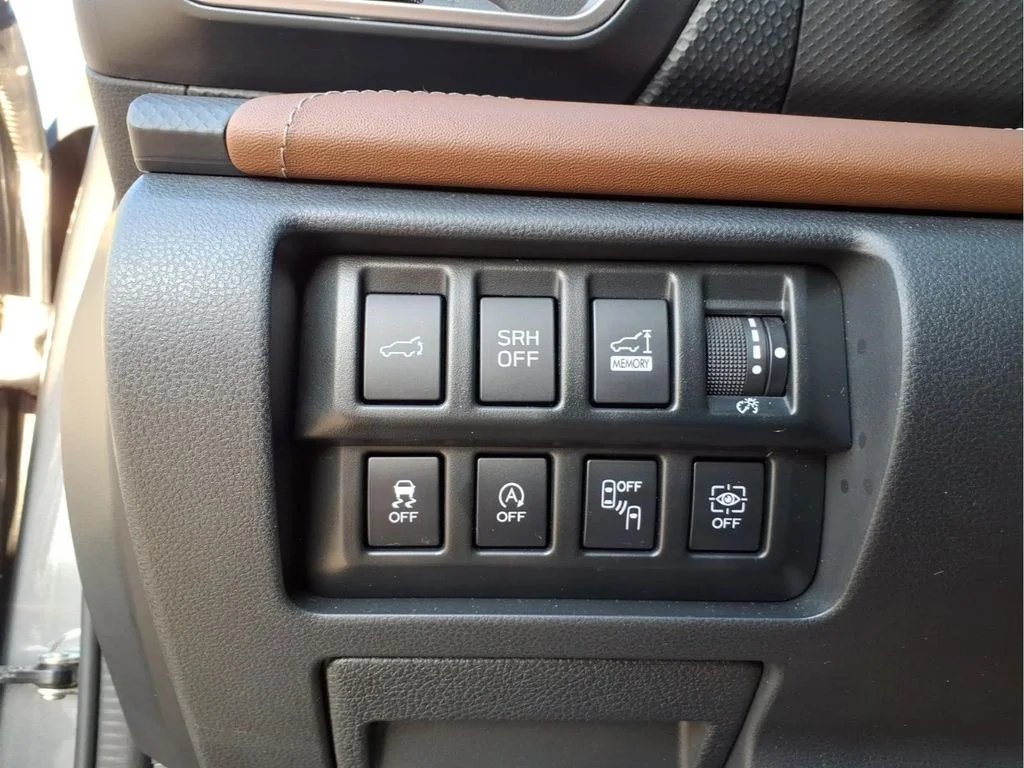 Used 2022 Gray Subaru Touring image 31