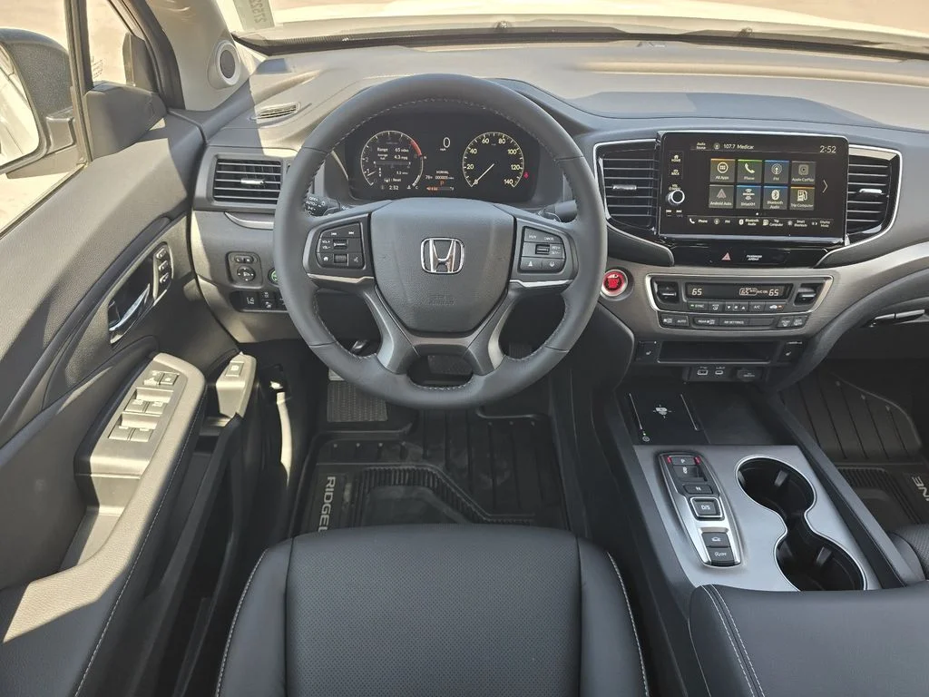 New 2026 Platinum White Pearl Honda RTL image 17