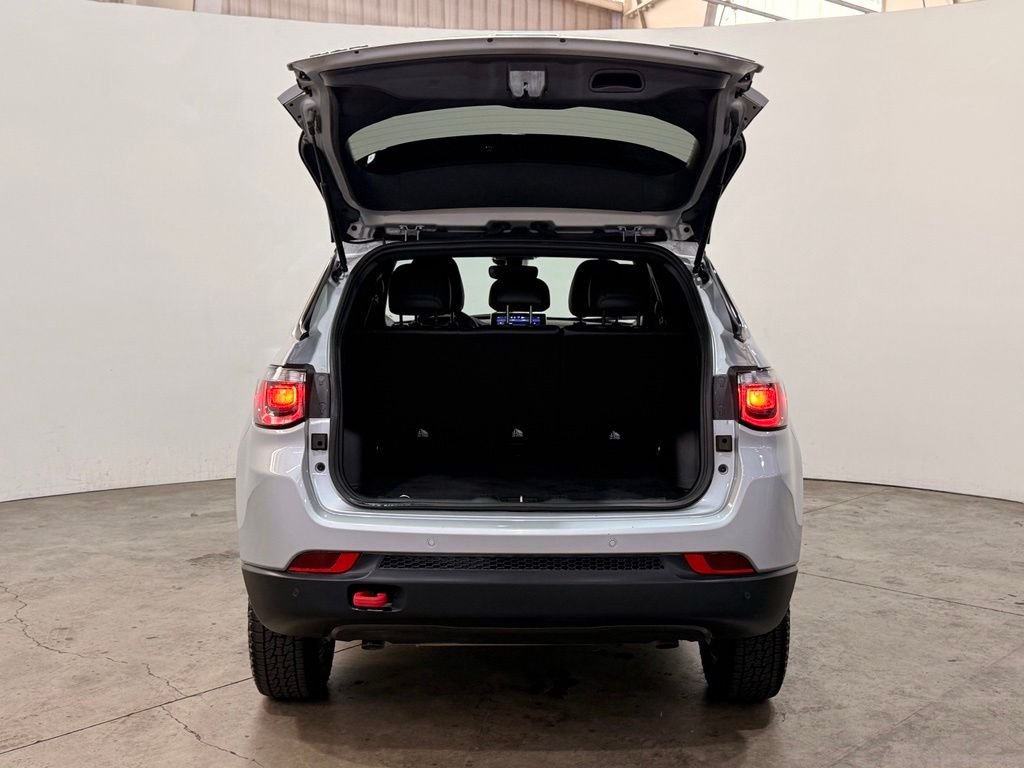 Used 2024 Silver Jeep Trailhawk image 12