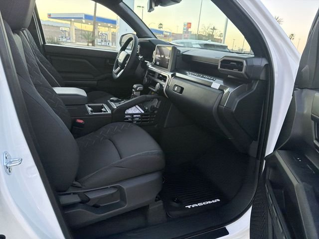 2026 Toyota Tacoma SR5 - Photo 19
