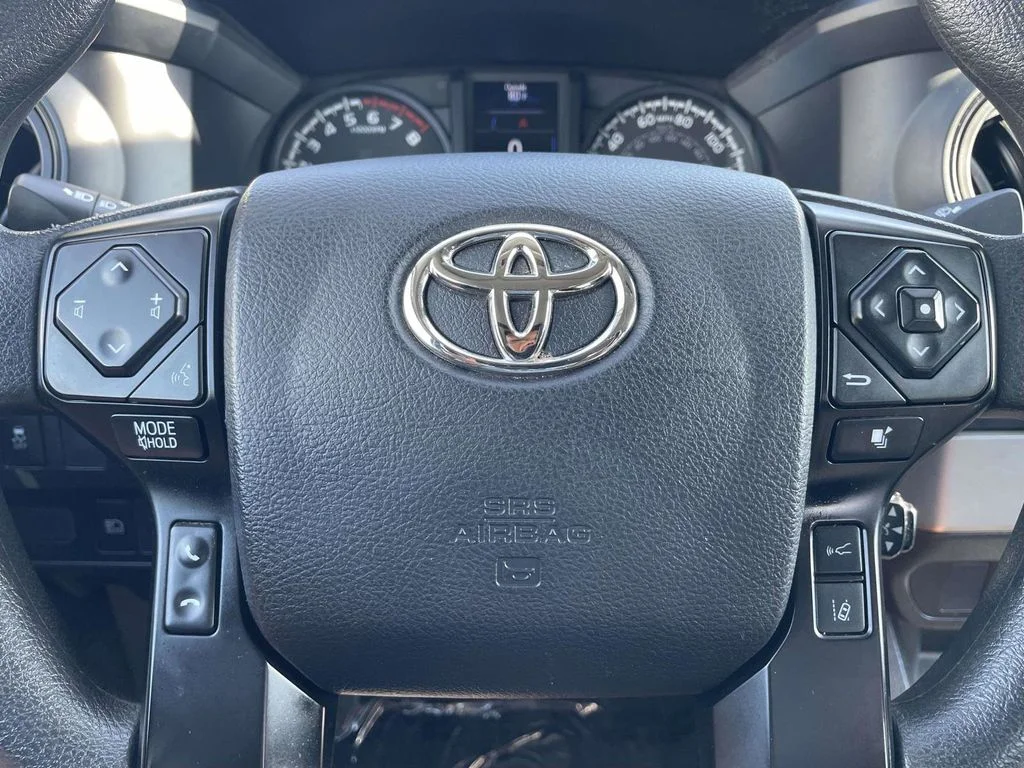 Certified Used 2022 White Toyota SR image 30