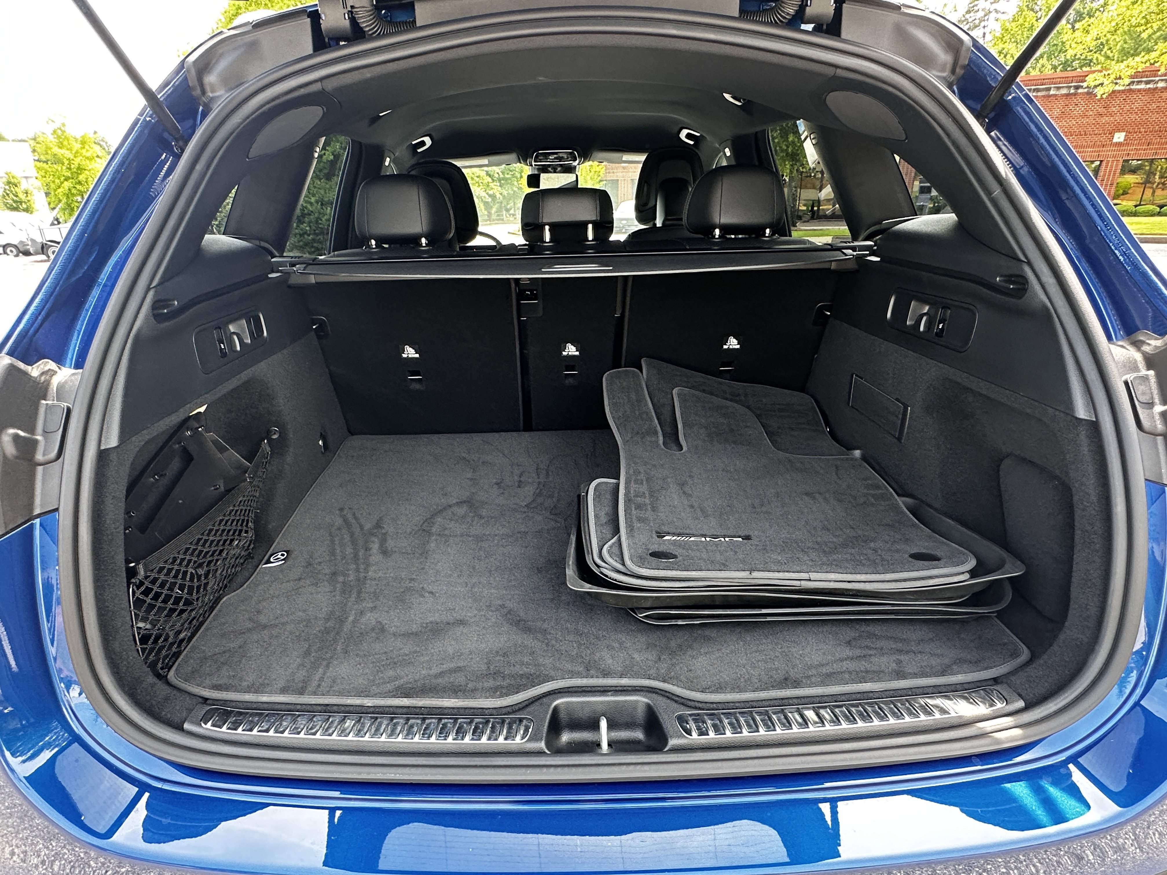 Certified Used 2025 Blue Mercedes-Benz GLC 300 image 21