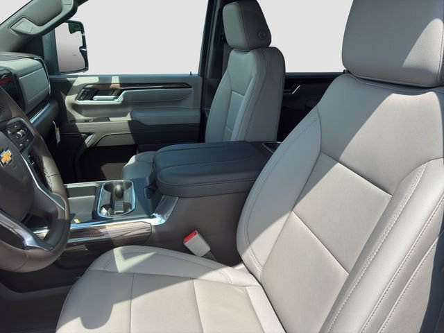 2026 Chevrolet Silverado 3500 HD LT - Photo 7