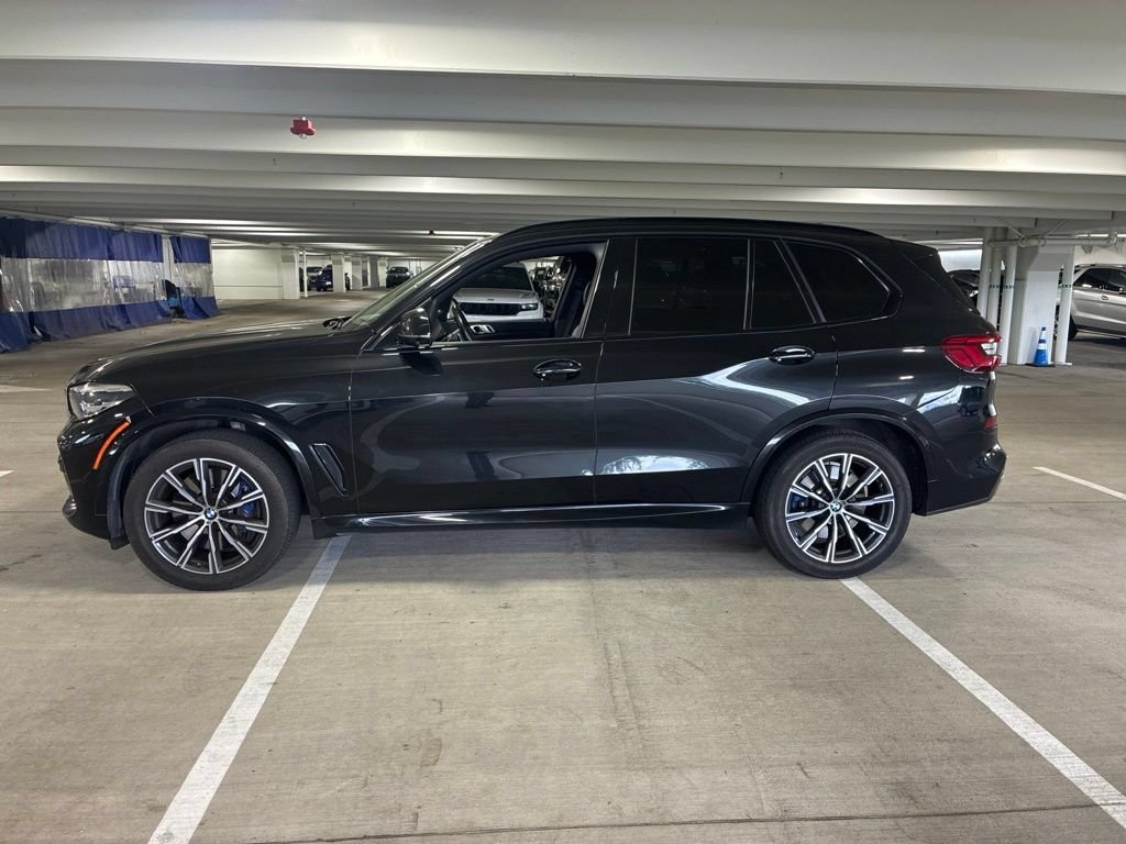 Used 2020 Black Sapphire Metallic BMW xDrive40i image 2
