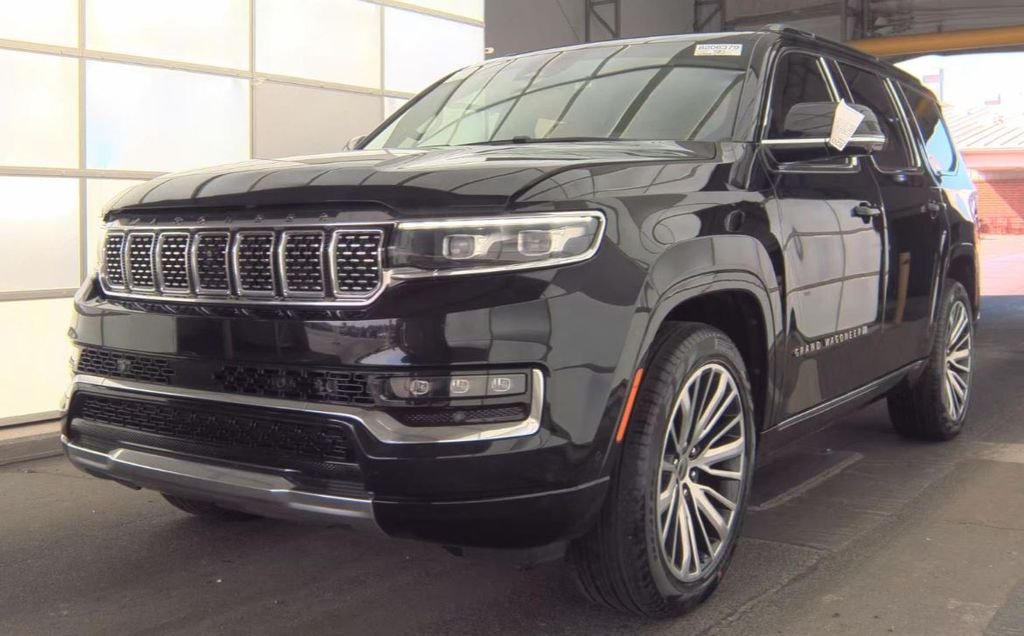 2023 Jeep Grand Wagoneer Series III 4WD's photo