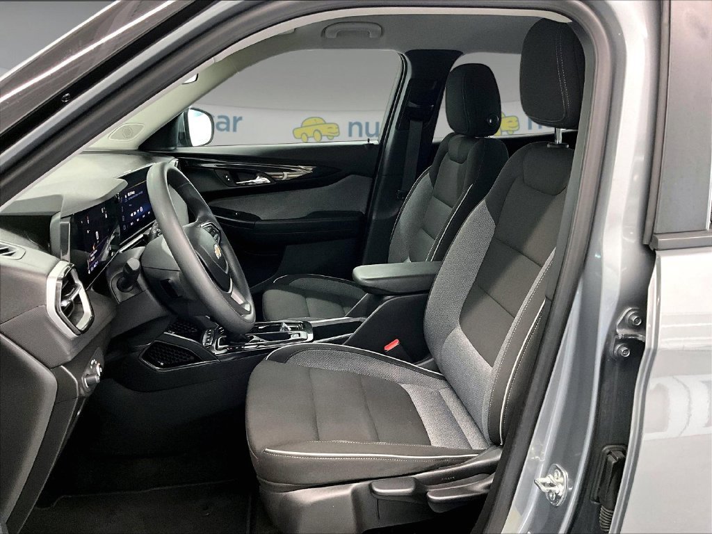 Used 2025 Gray Chevrolet LT image 10
