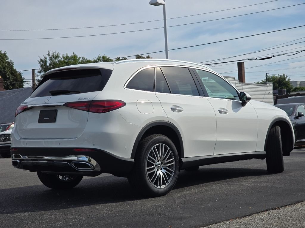 New 2027 Polar White Mercedes-Benz GLC 300 image 26