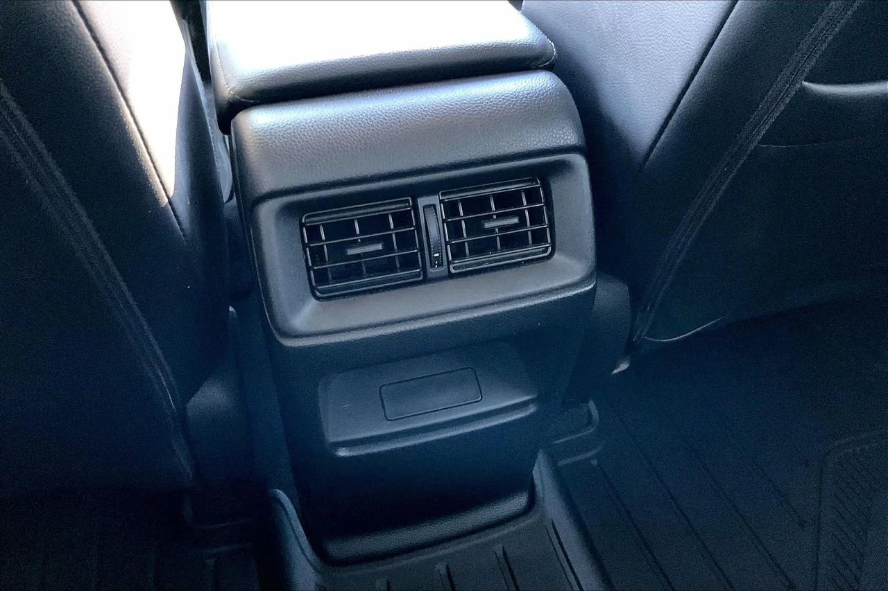 Certified Used 2023  Honda EX-L image 16