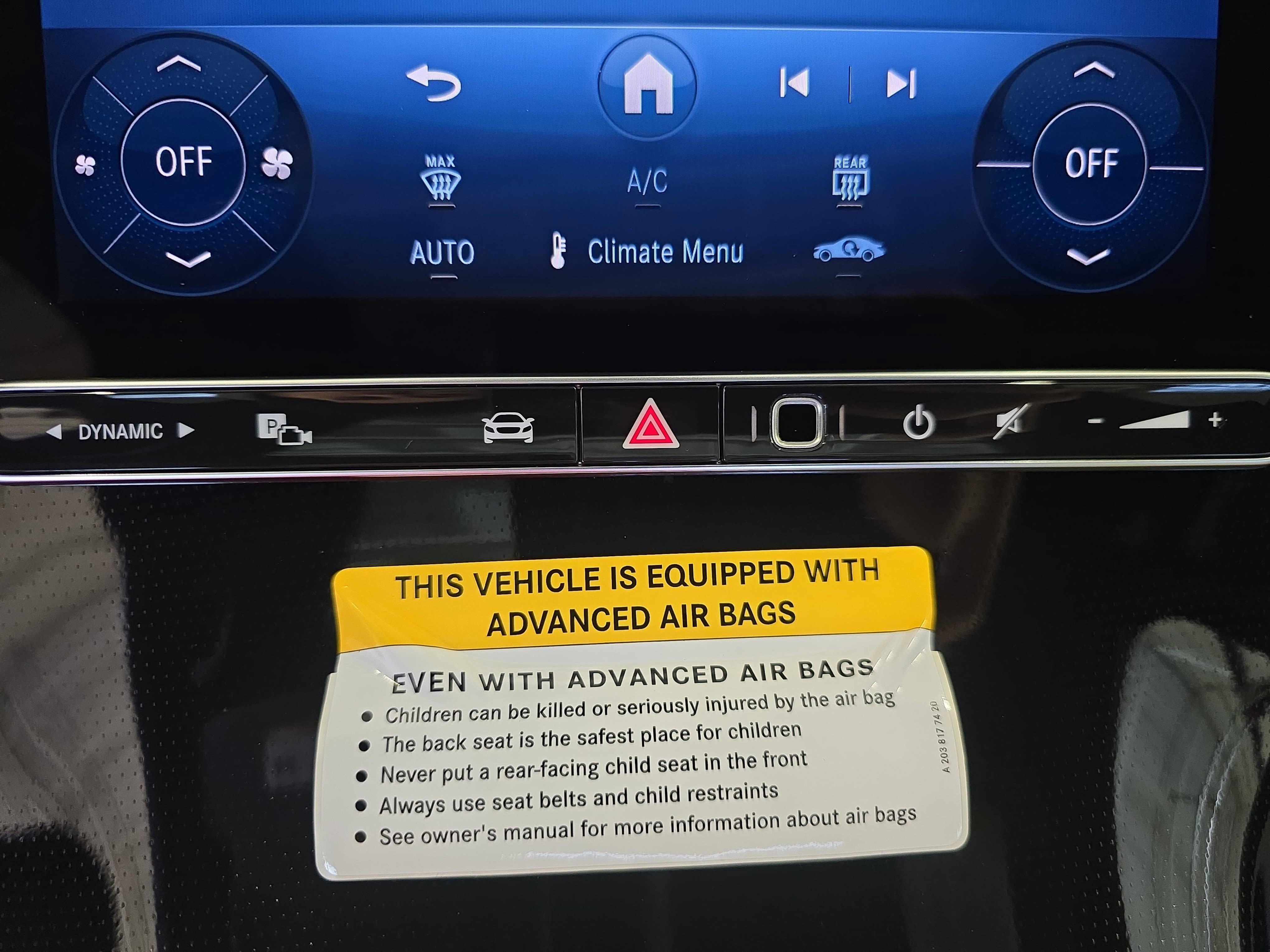 New 2026 Obsidian Black Metallic Mercedes-Benz GLC300 image 23