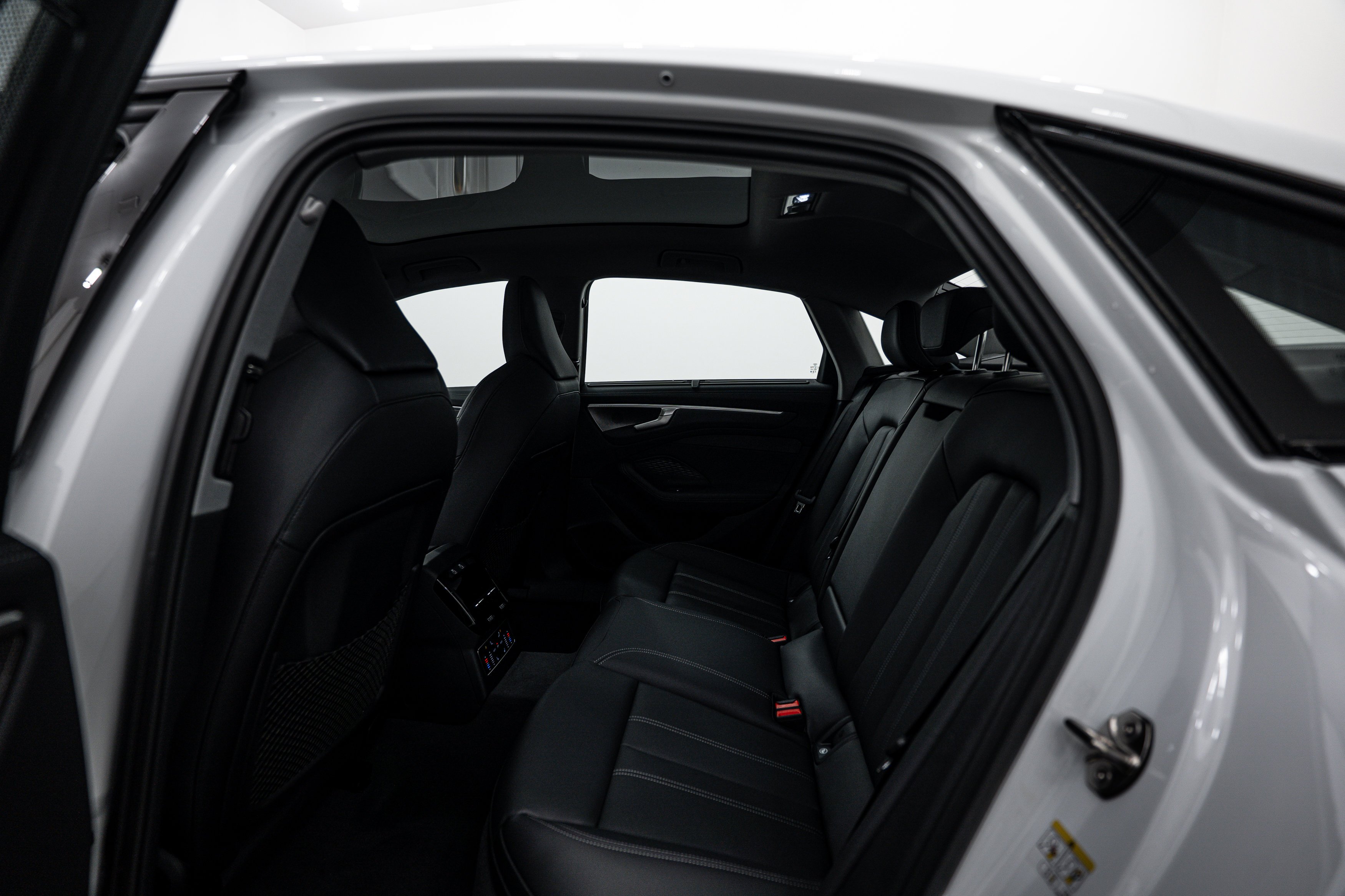 New 2026 Glacier White Audi Premium Plus image 19