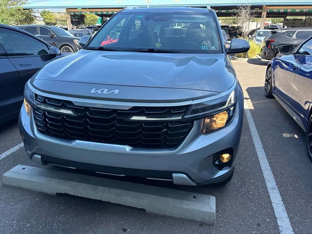 Certified Used 2024 Gray Kia EX image 3