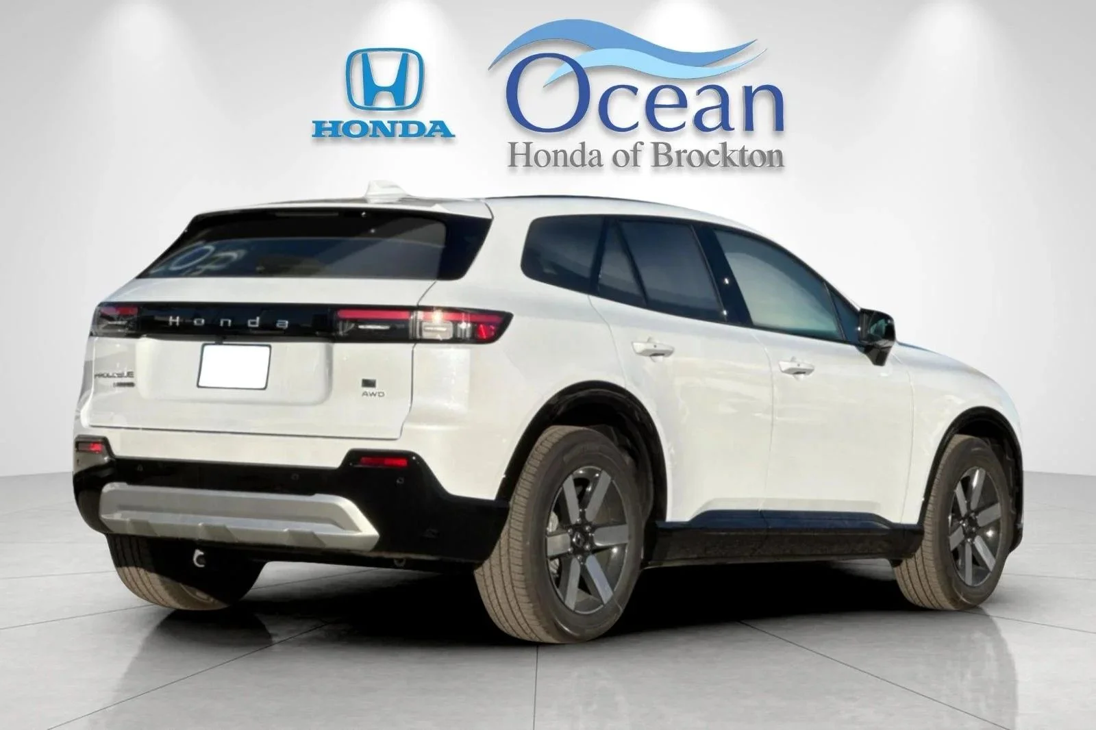 New 2026 Frostline White Pearl Honda Touring image 5