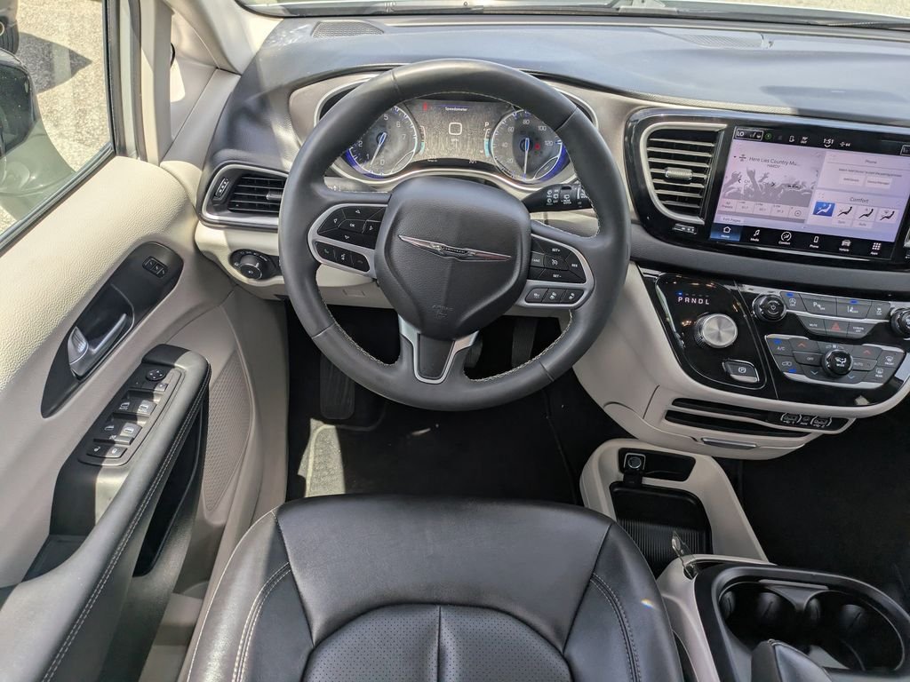 2024 Chrysler Pacifica Touring L - Photo 14