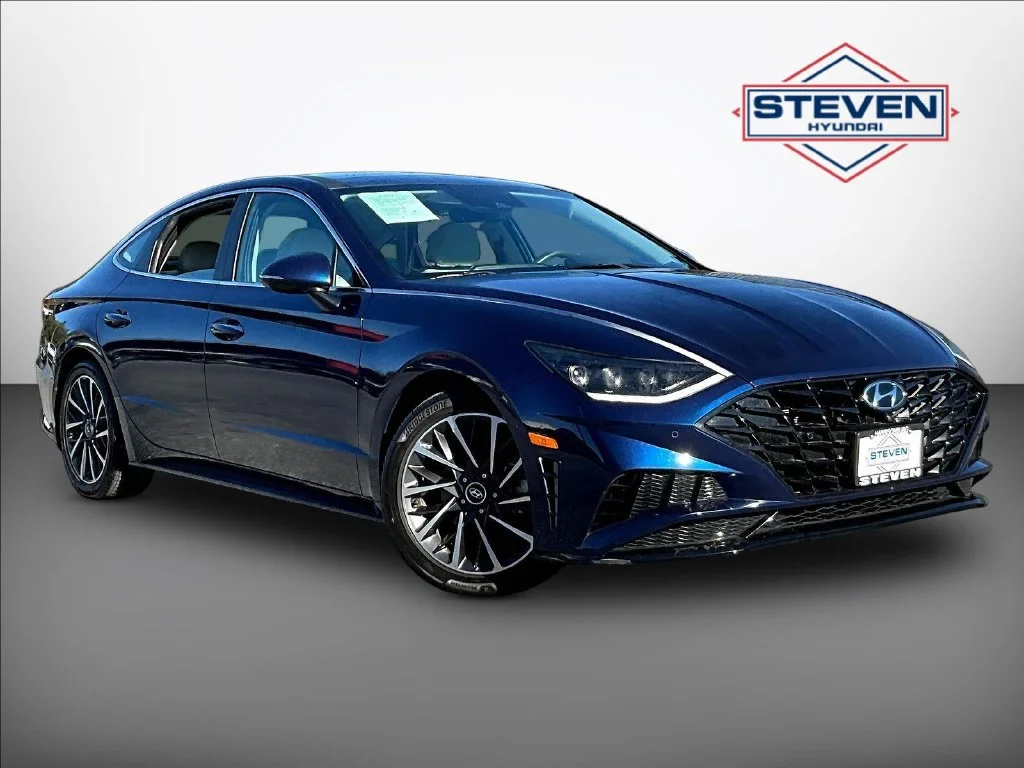Used 2022 Blue Hyundai Limited image 1