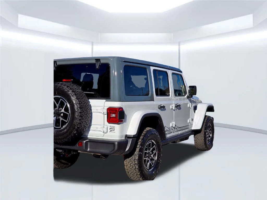 New 2026 White Jeep Rubicon image 40
