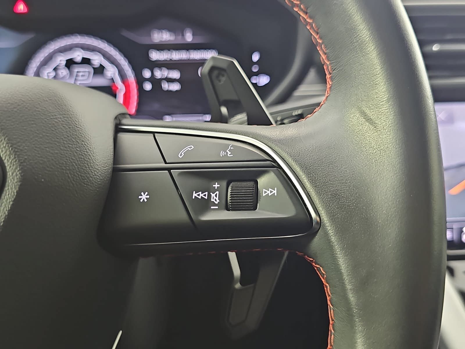 2020 Lamborghini Urus Base - Photo 18