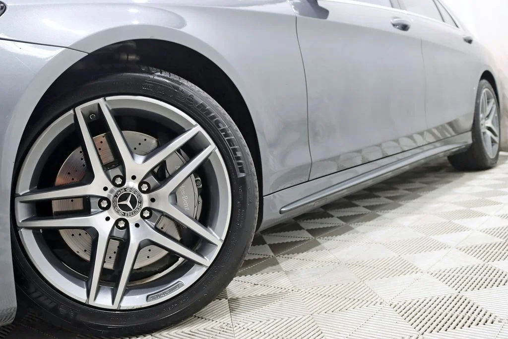 Used 2019 Gray Mercedes-Benz S 560 image 5