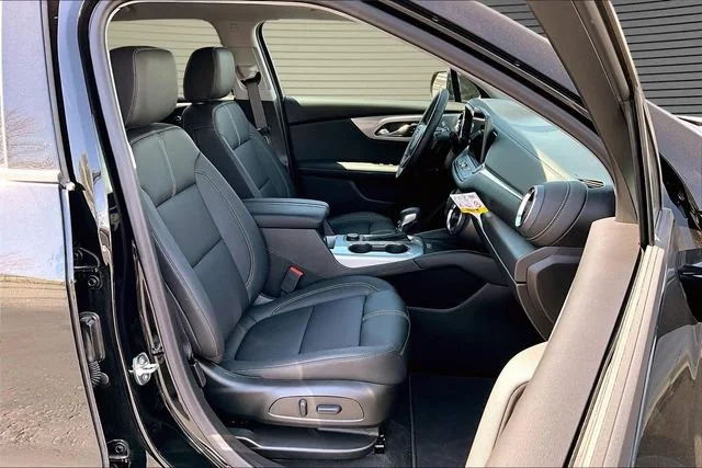 New 2026 Black Chevrolet 3LT image 11