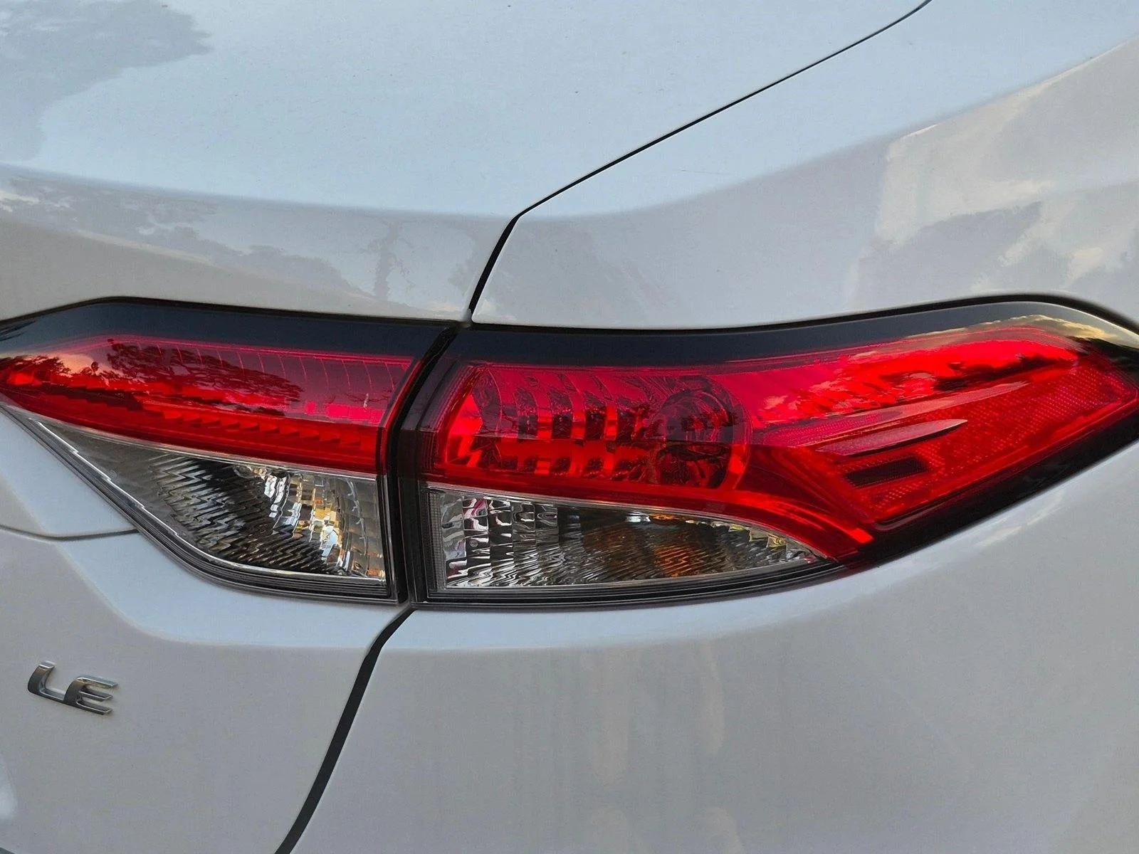 Used 2024 Ice Cap Toyota LE image 13