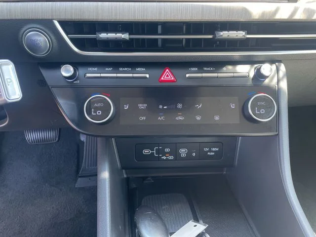 2025 Hyundai Sonata Hybrid SEL - Photo 25