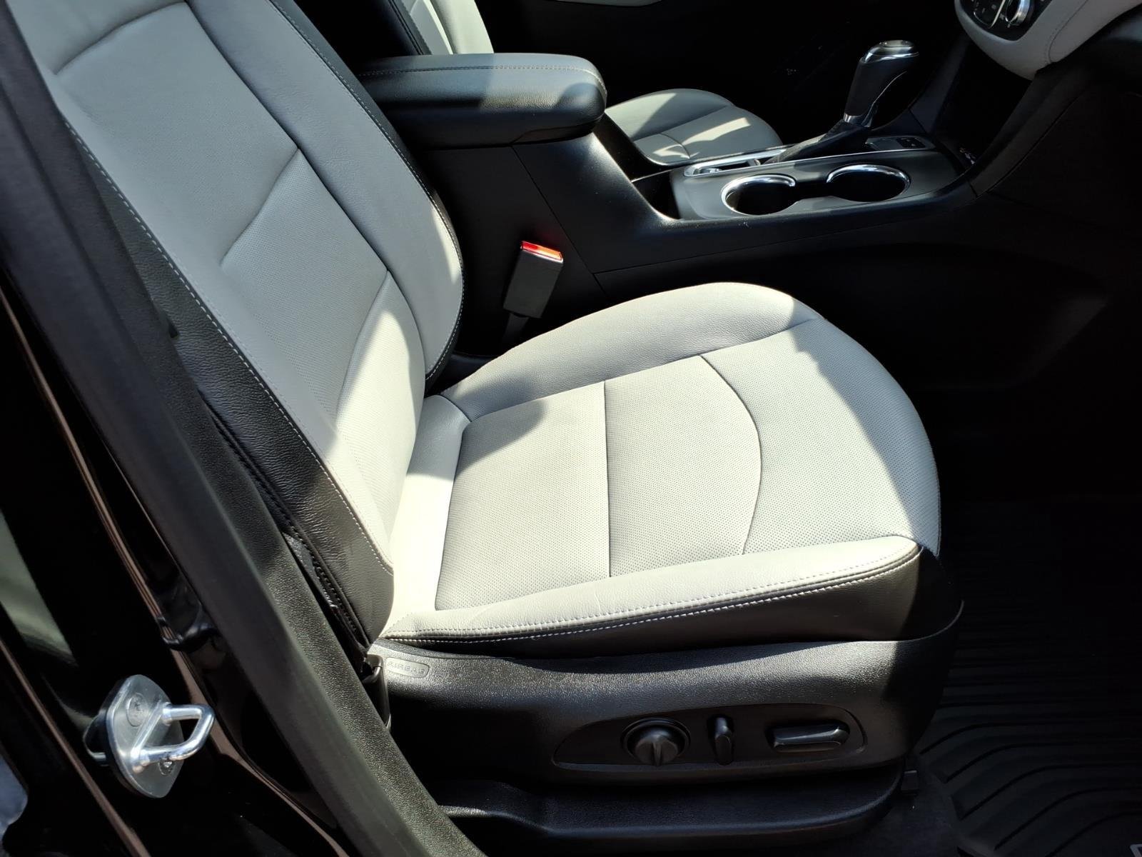 Used 2020 Mosaic Black Metallic Chevrolet Premier image 23