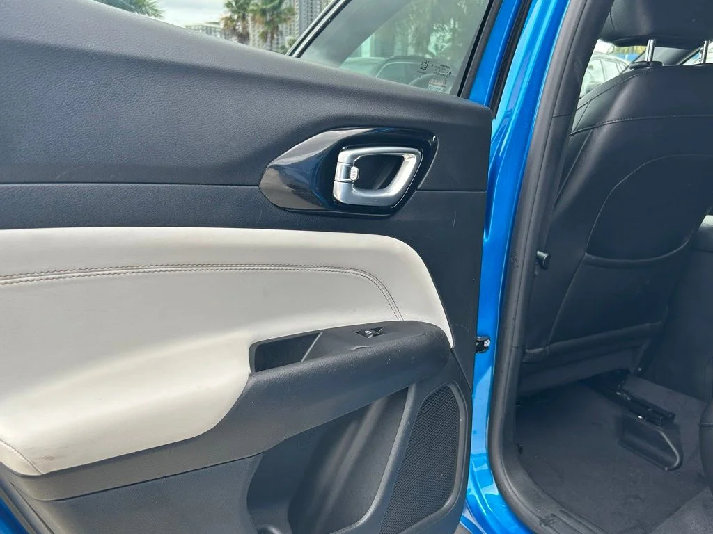 Used 2023 Blue Jeep Limited image 44