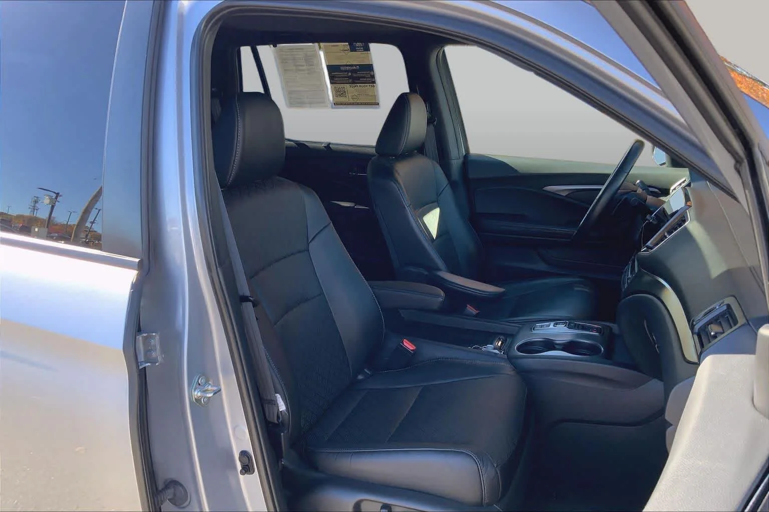 Certified Used 2019 Lunar Silver Metallic Honda EX-L image 15