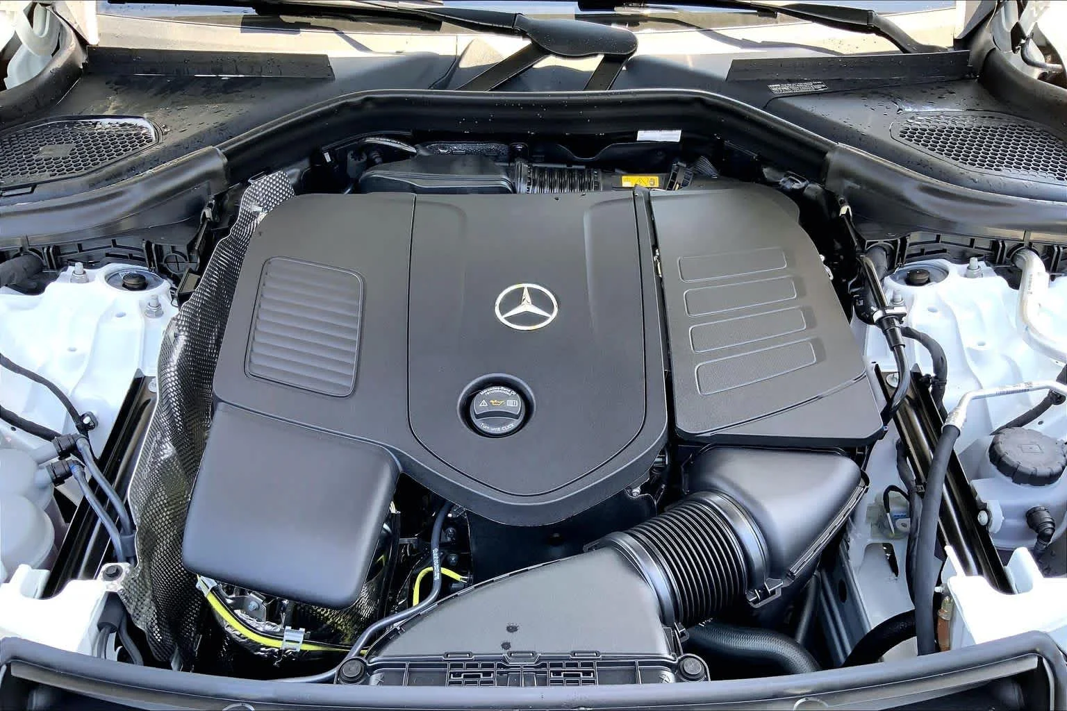 New 2026 Polar White Mercedes-Benz GLC 300 image 20