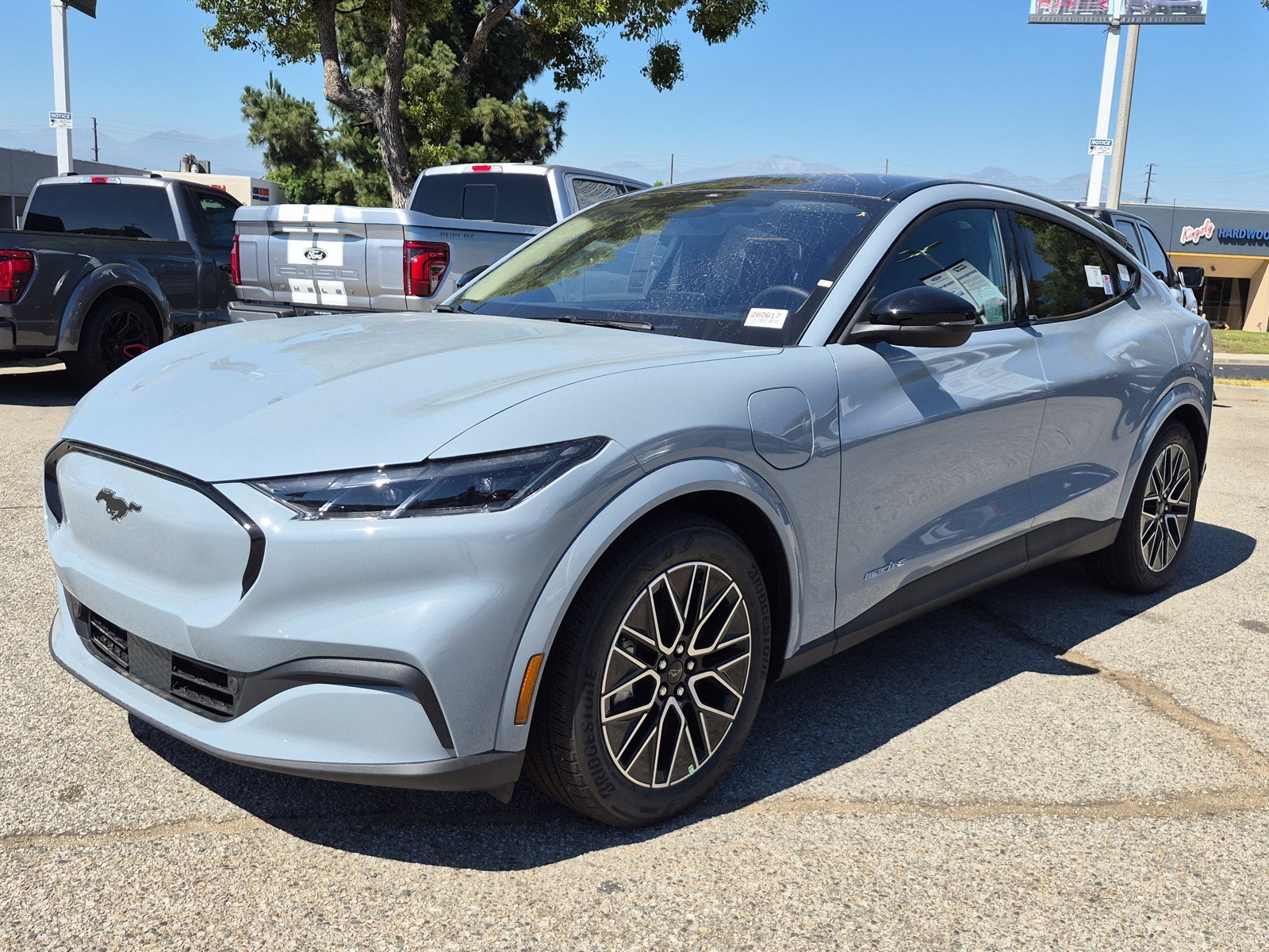 New 2026 Glacier Gray Metallic Tri-coat Ford Premium image 3