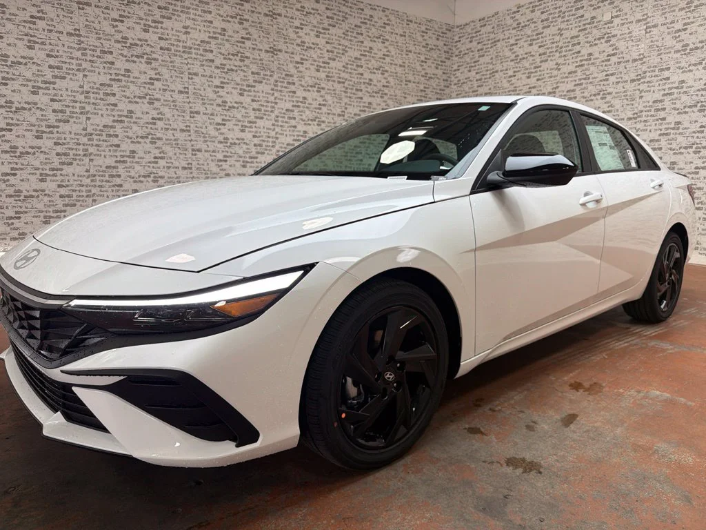 New 2026 Serenity White Hyundai SEL Sport image 3